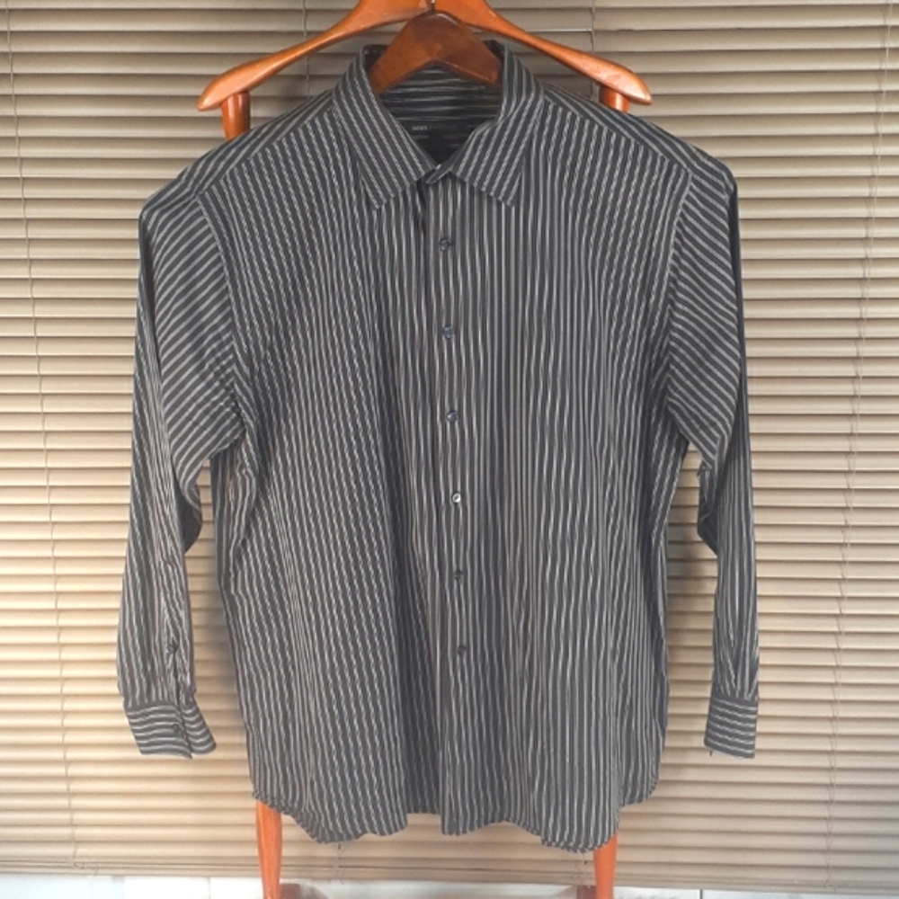 BCBG / Attitude Dress Shirt size XL 17.5"  34"-35"
